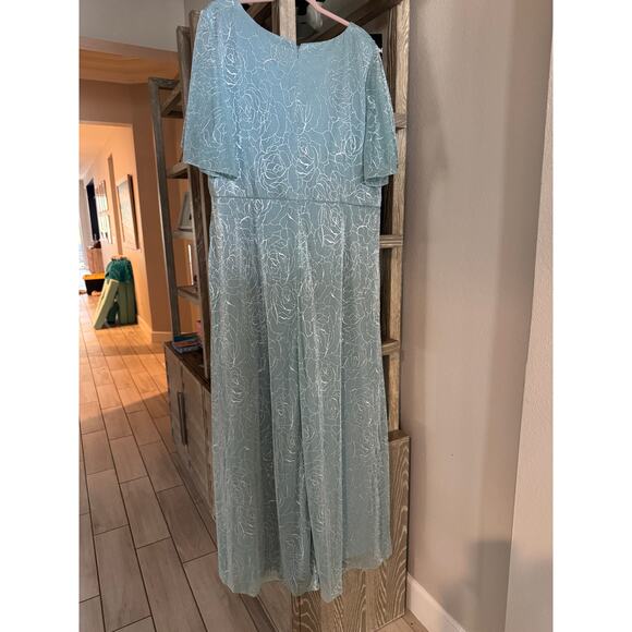 Adrianna Papell Metallic Mesh Draped Gown 24W Sea Glass - Picture 6 of 8